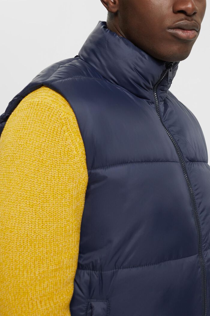Quilted body warmer with high neck, NAVY, detail image number 2