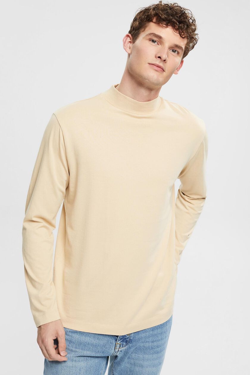 Stand-up collar long sleeve top