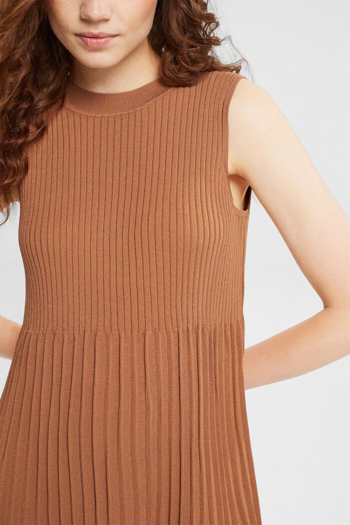Pleated fit and flare dress, BROWN, detail image number 0