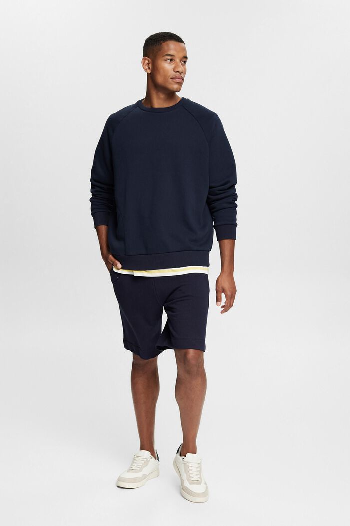 Sweatshirt with a zip pocket, NAVY, detail image number 1