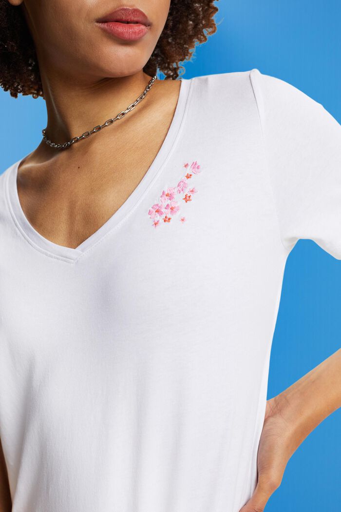 V-neck t-shirt with floral embroidery, WHITE, detail image number 2