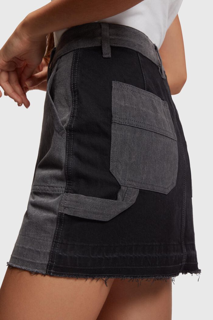 Workwear release hem mini skirt, BLACK MEDIUM WASH, detail image number 3